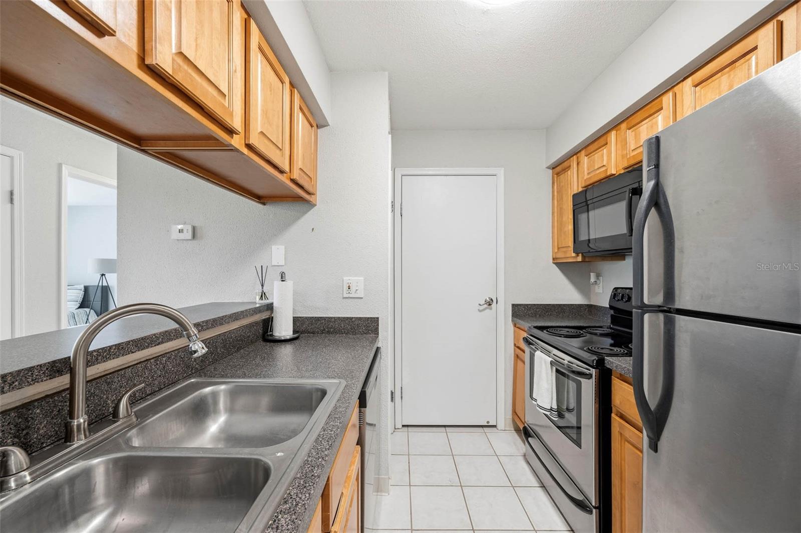 Image 12 of 40 For 9100 Dr Martin Luther King Jr Street N 406