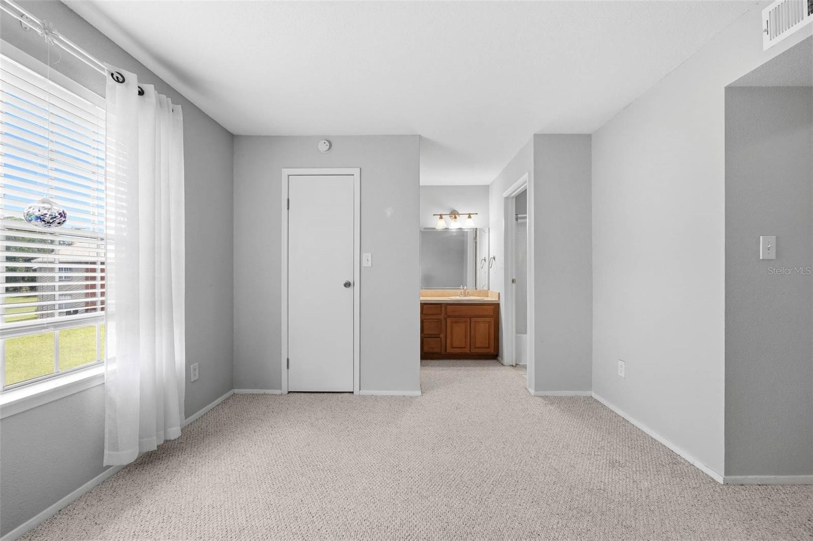 Image 17 of 40 For 9100 Dr Martin Luther King Jr Street N 406