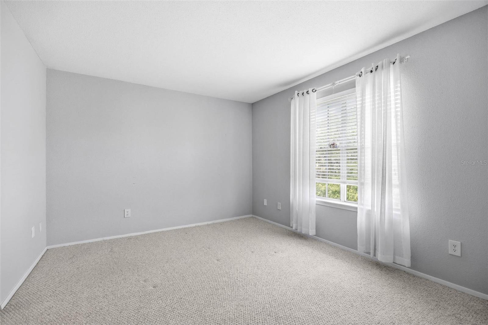 Image 18 of 40 For 9100 Dr Martin Luther King Jr Street N 406