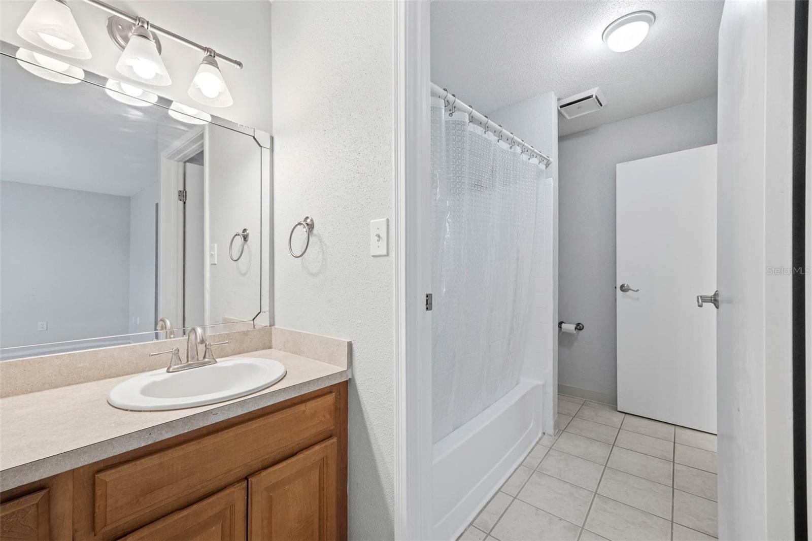 Image 21 of 40 For 9100 Dr Martin Luther King Jr Street N 406