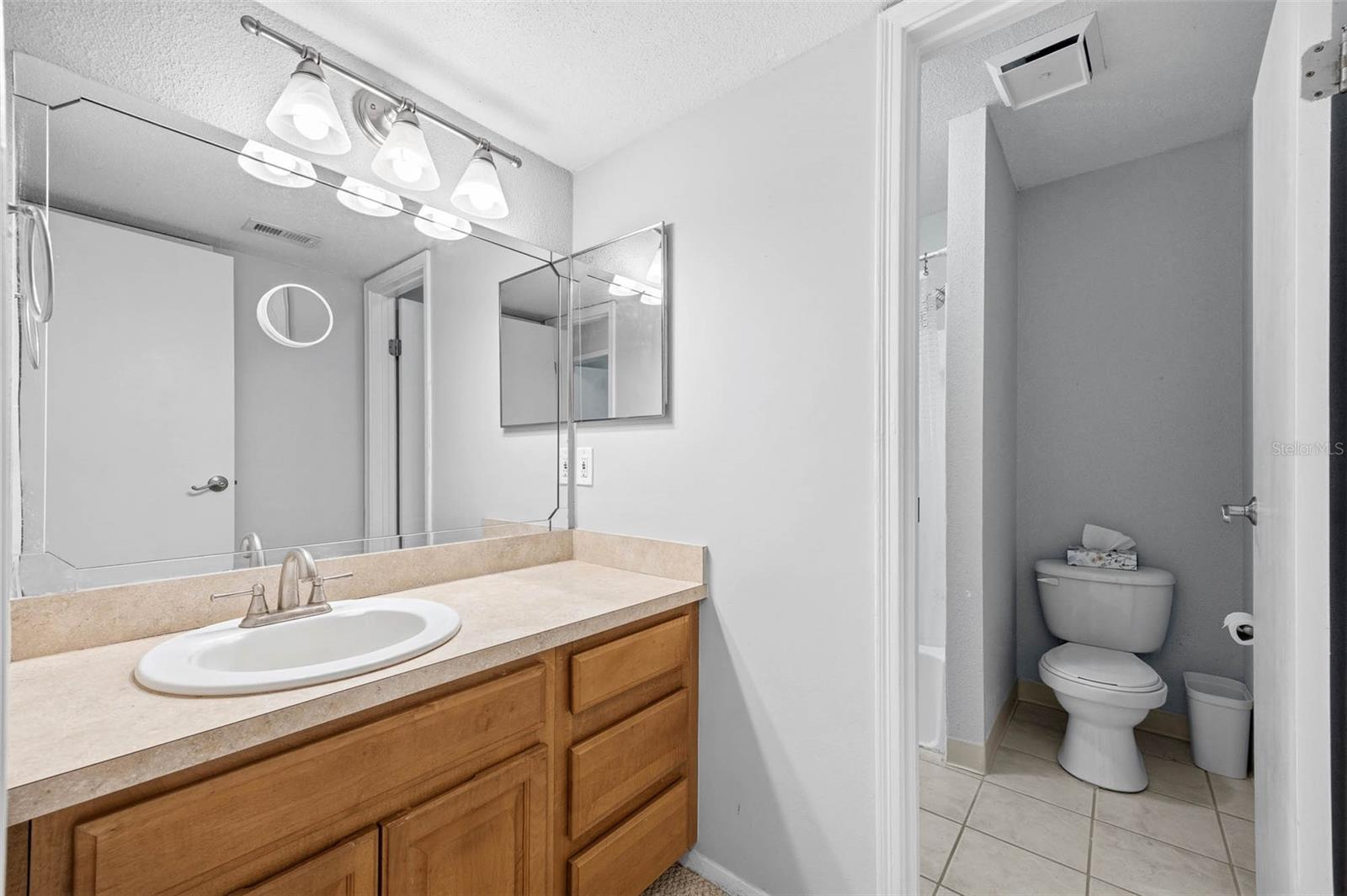 Image 23 of 40 For 9100 Dr Martin Luther King Jr Street N 406