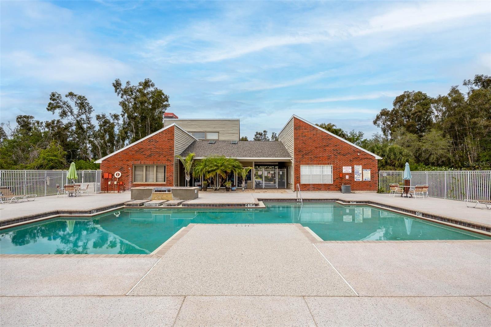 Image 36 of 40 For 9100 Dr Martin Luther King Jr Street N 406