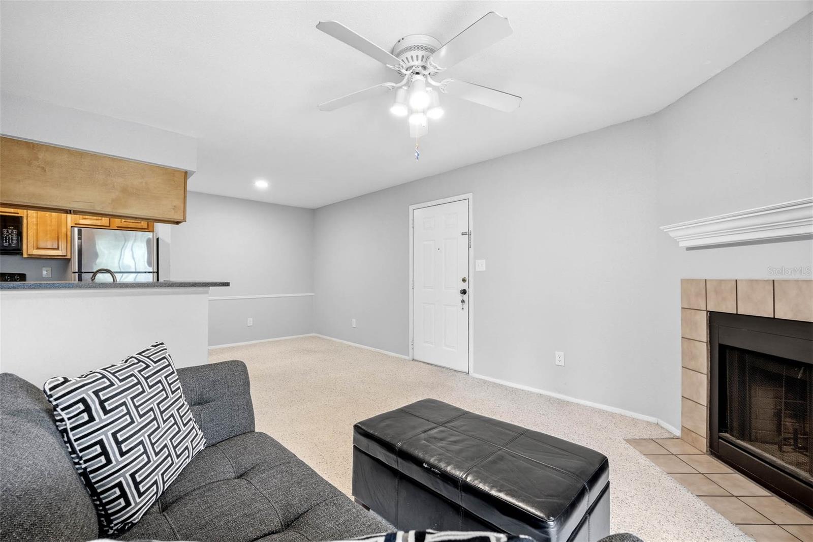 Image 9 of 40 For 9100 Dr Martin Luther King Jr Street N 406