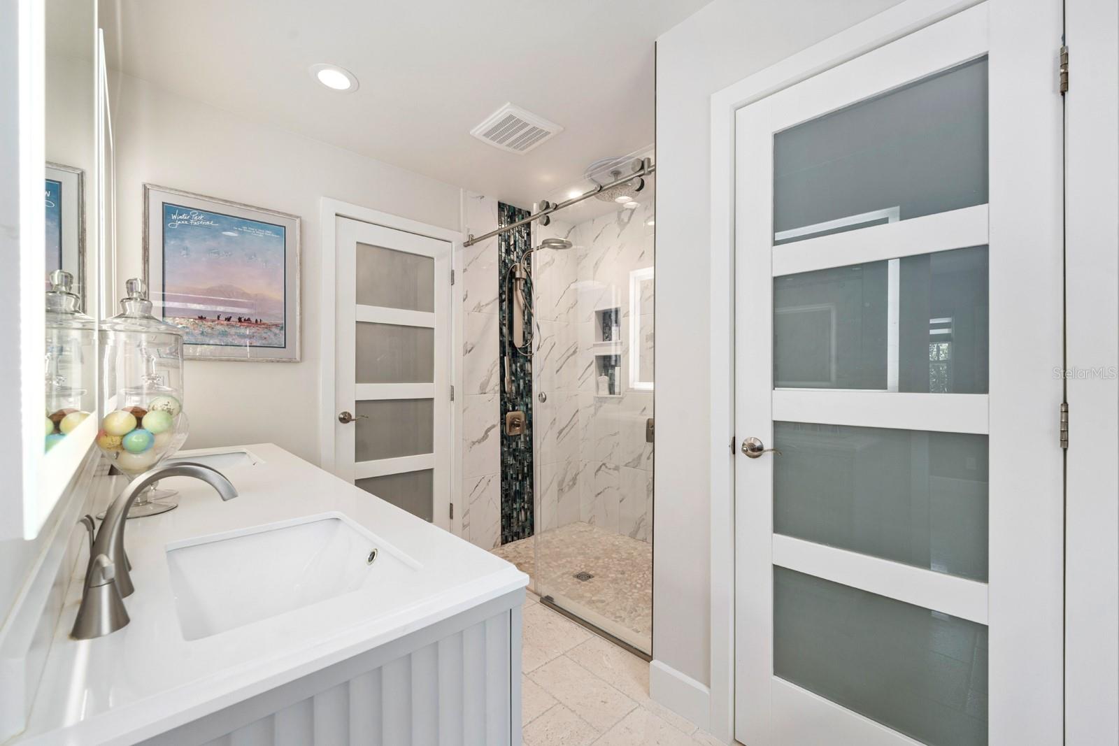 Image 14 of 32 For 1100 36th Avenue Ne