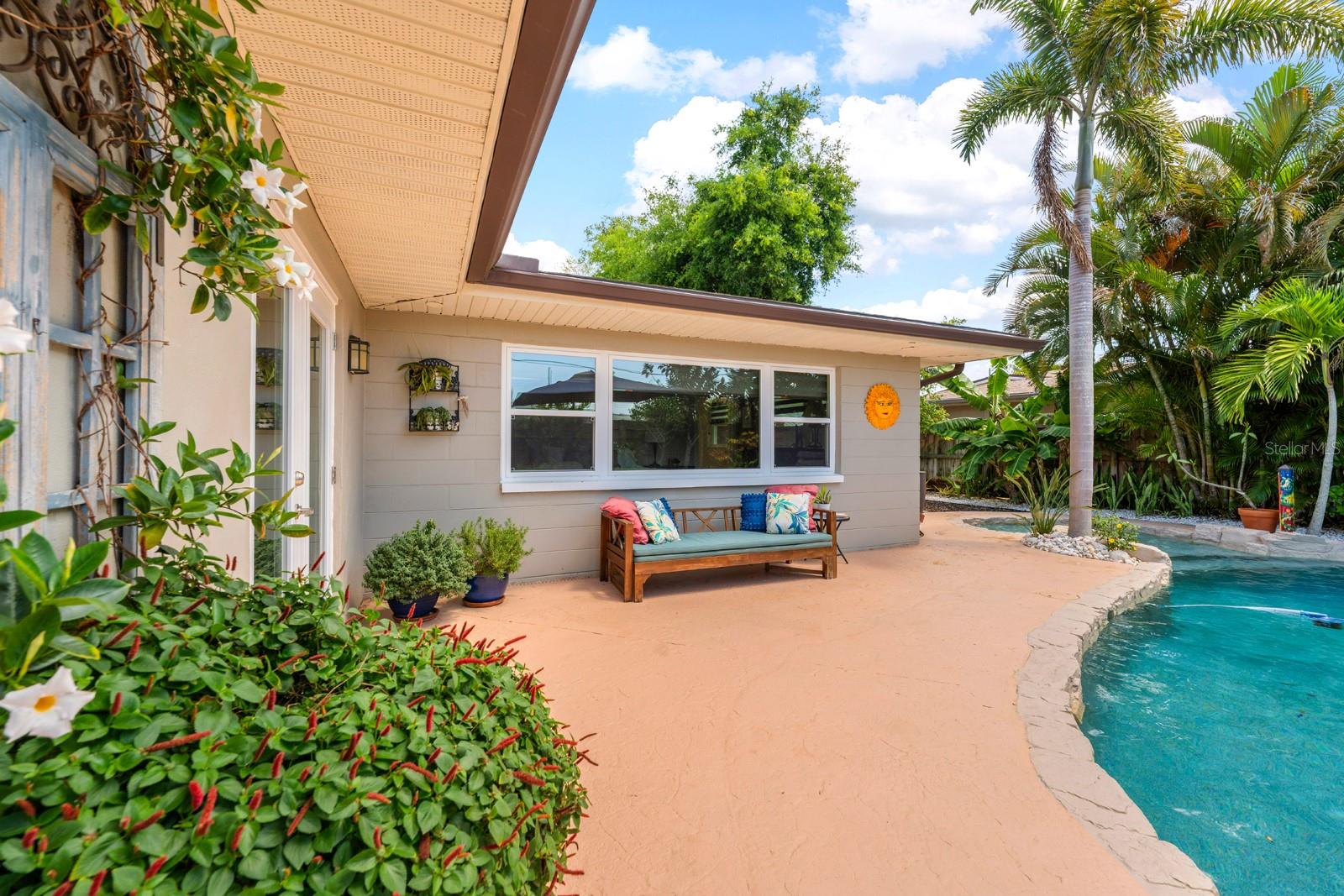 Image 21 of 32 For 1100 36th Avenue Ne