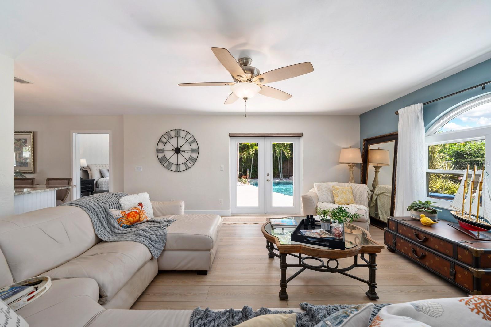 Image 4 of 32 For 1100 36th Avenue Ne