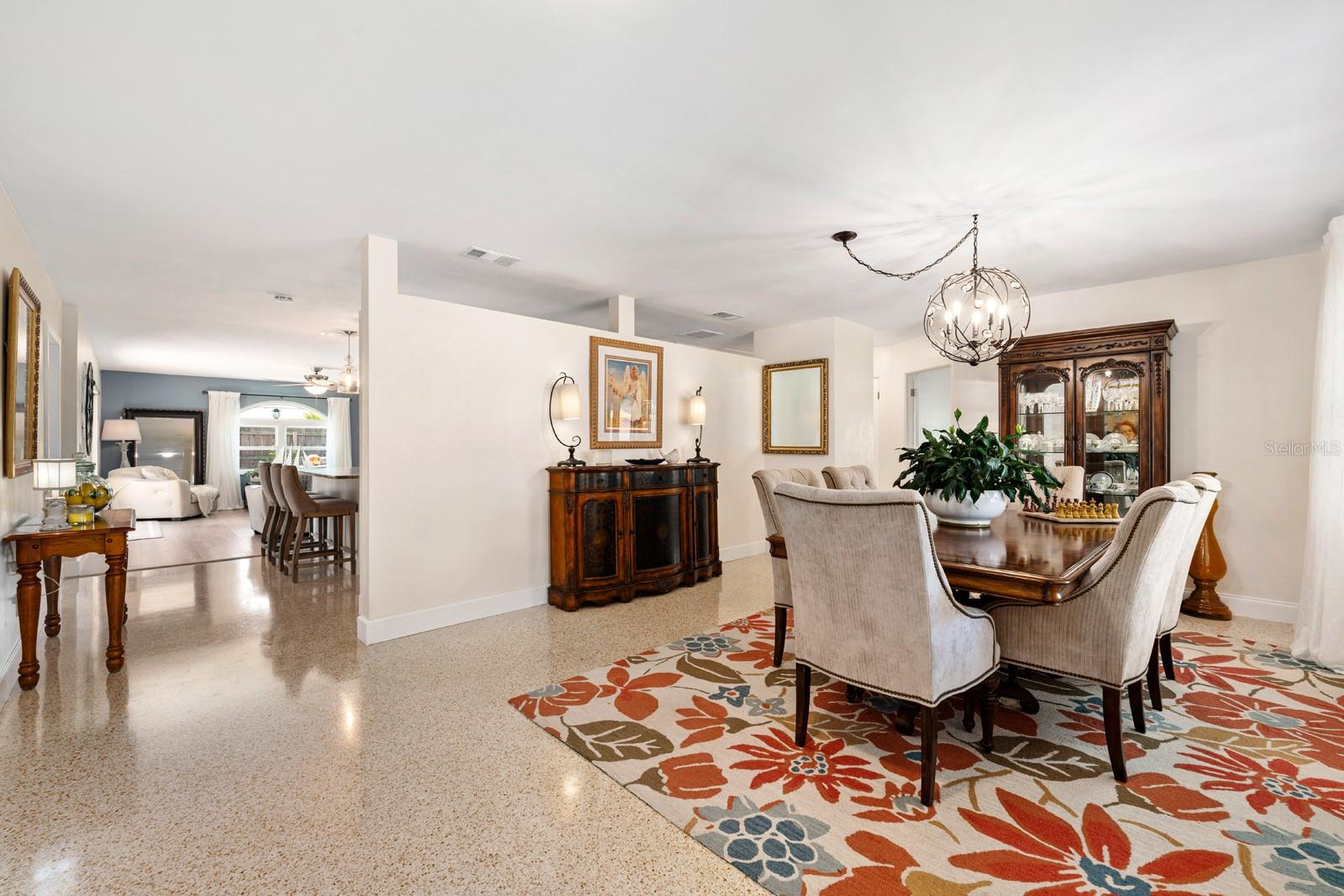 Image 6 of 32 For 1100 36th Avenue Ne