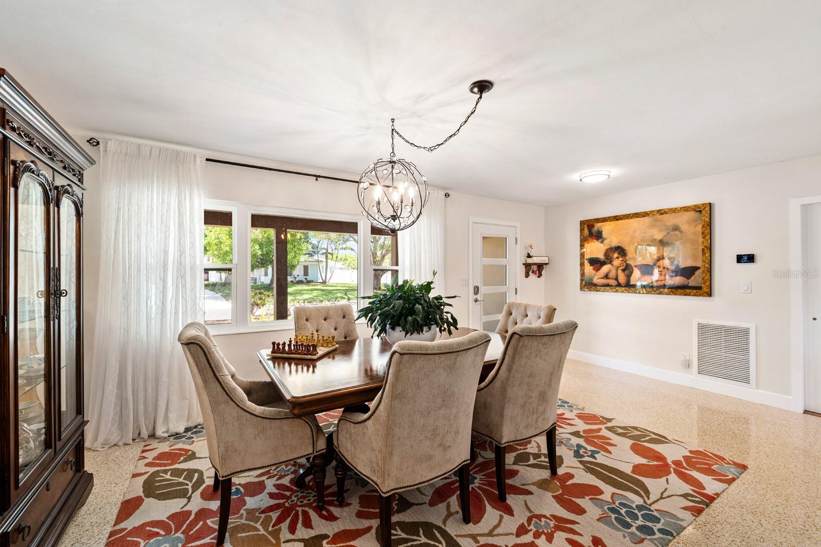 Image 7 of 32 For 1100 36th Avenue Ne