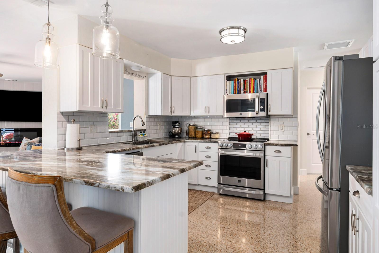 Image 9 of 32 For 1100 36th Avenue Ne