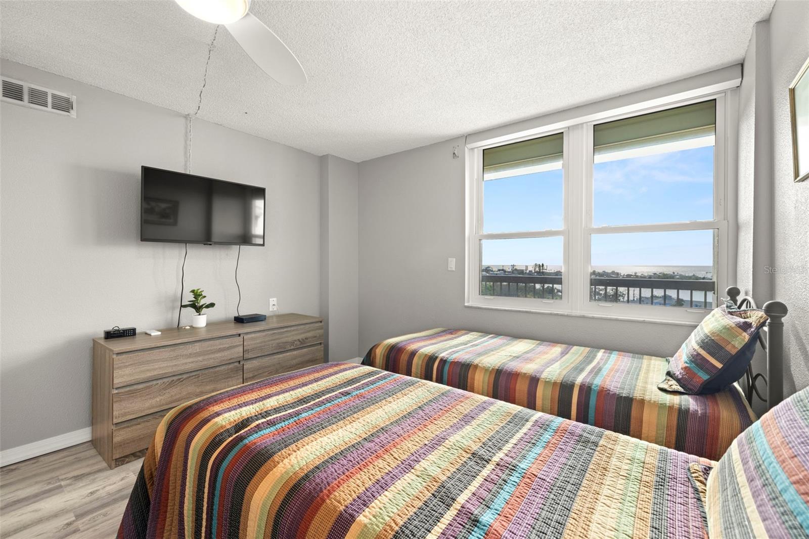 Image 20 of 45 For 9415 Blind Pass Road 1006