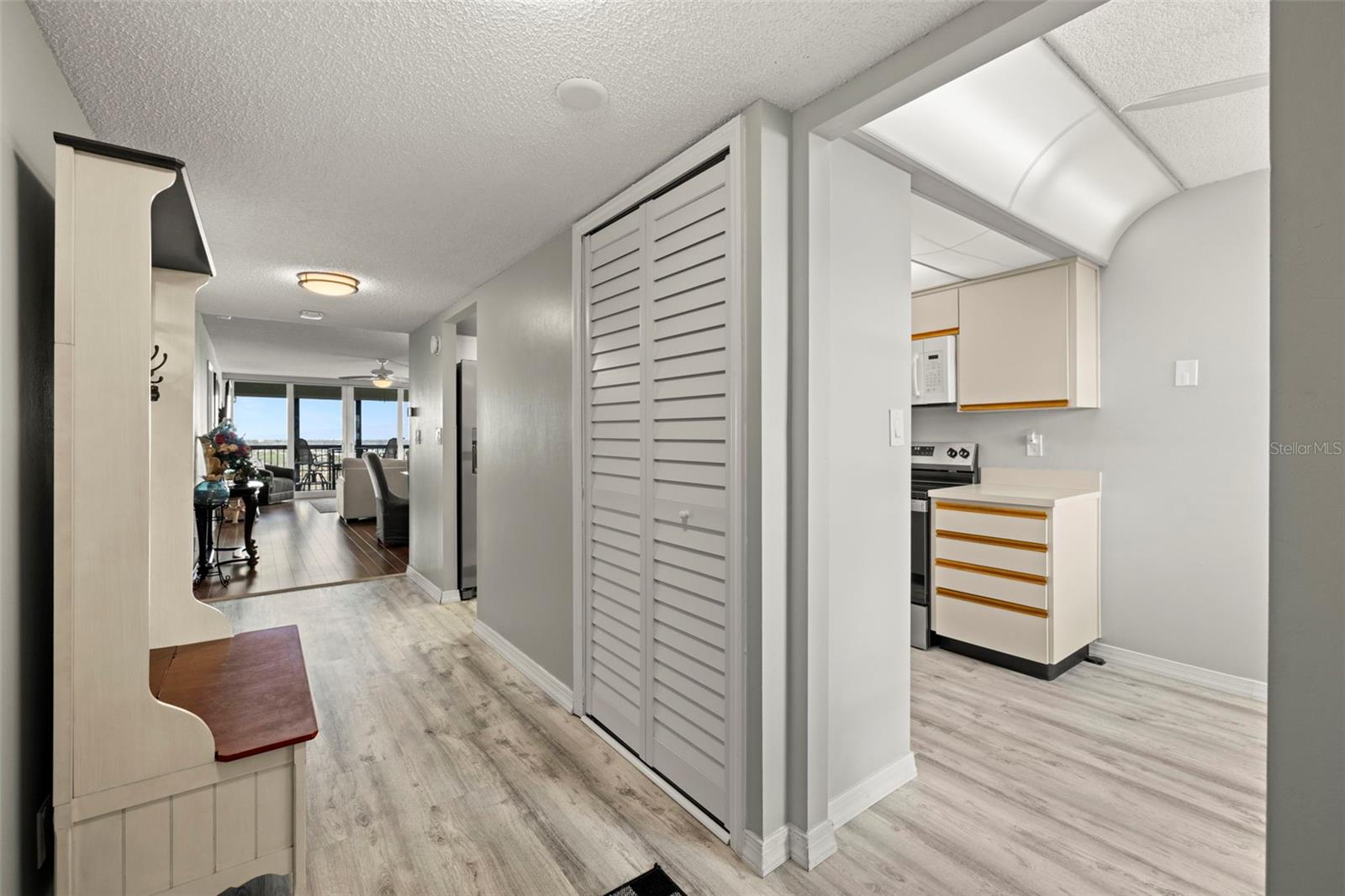 Image 23 of 45 For 9415 Blind Pass Road 1006