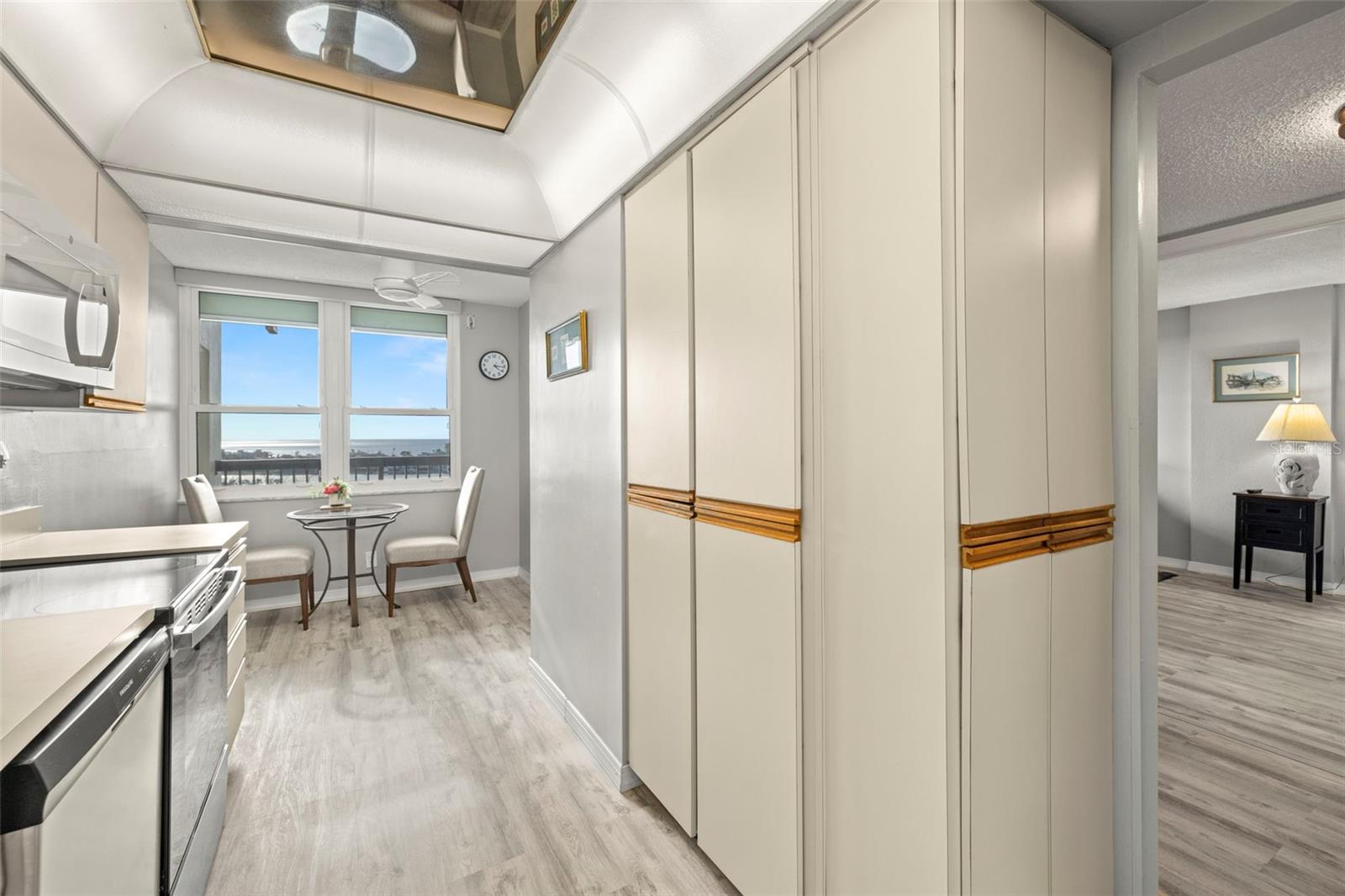 Image 28 of 45 For 9415 Blind Pass Road 1006