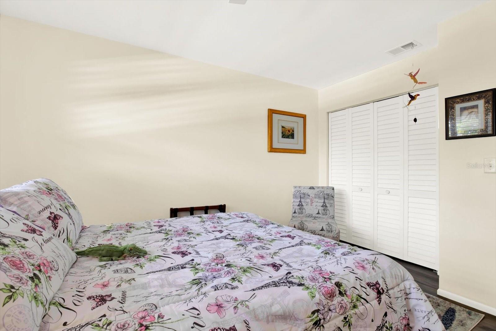 Image 16 of 33 For 5980 Terrace Park Drive N 309