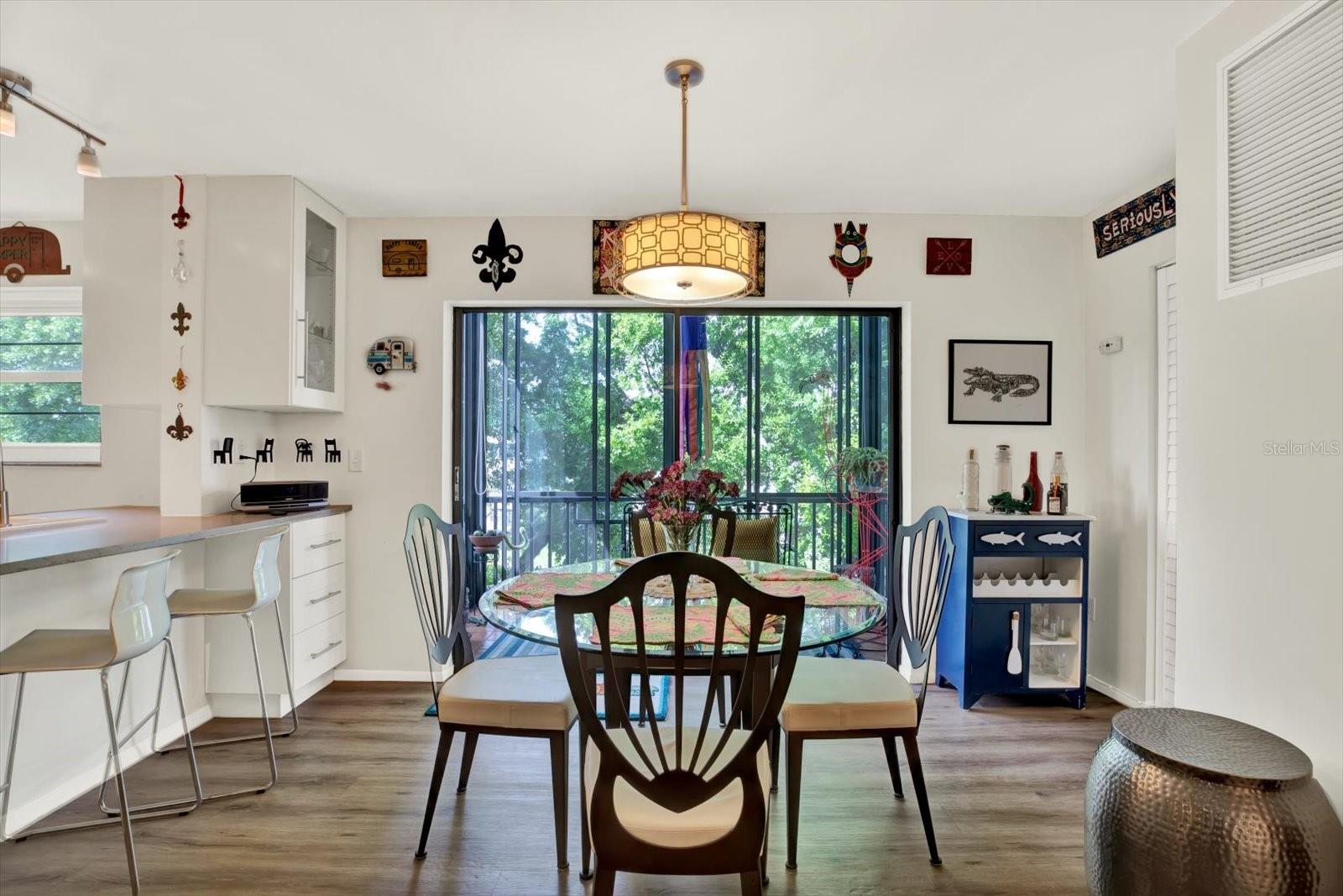 Image 18 of 33 For 5980 Terrace Park Drive N 309