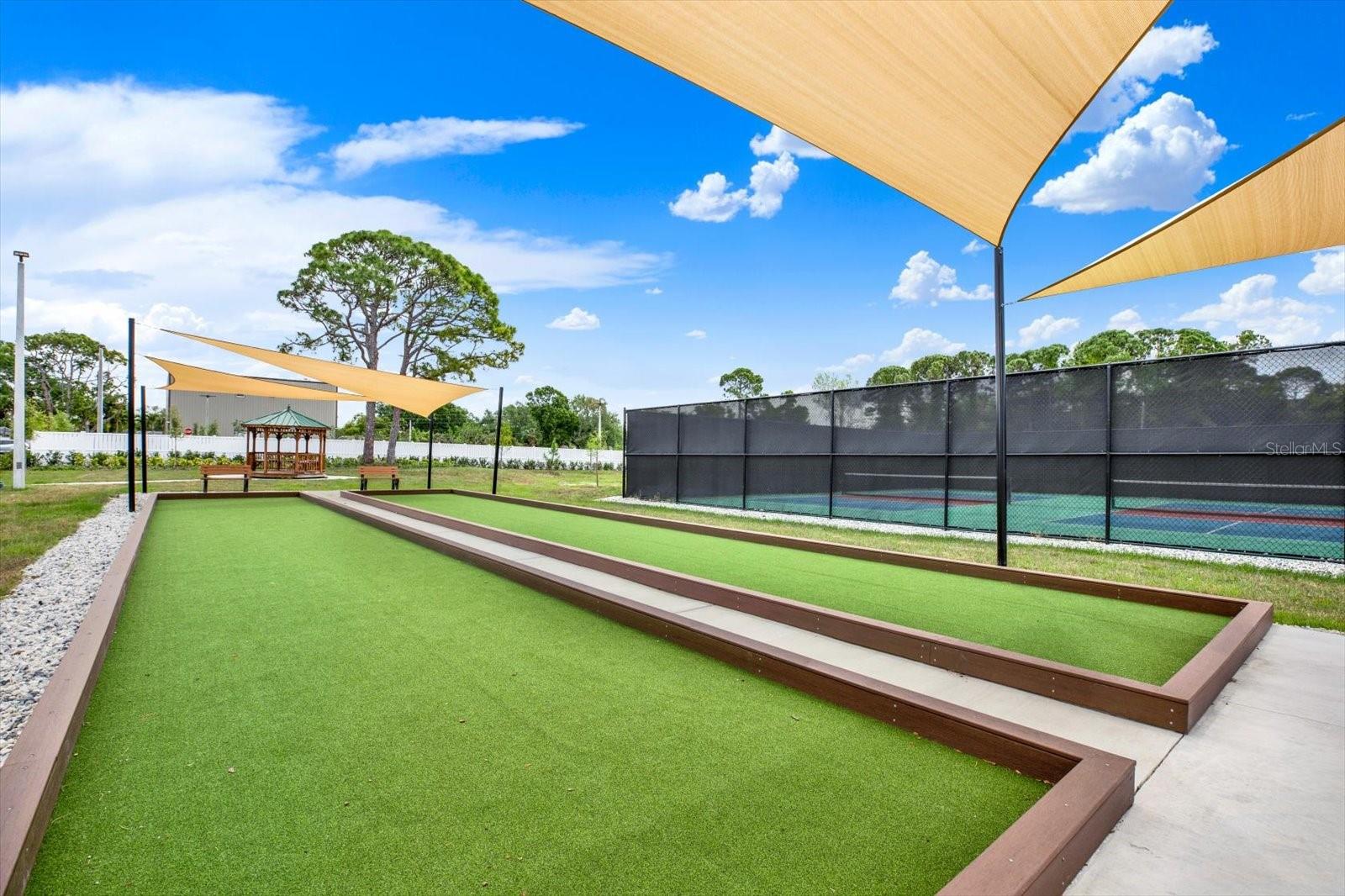 Image 25 of 33 For 5980 Terrace Park Drive N 309