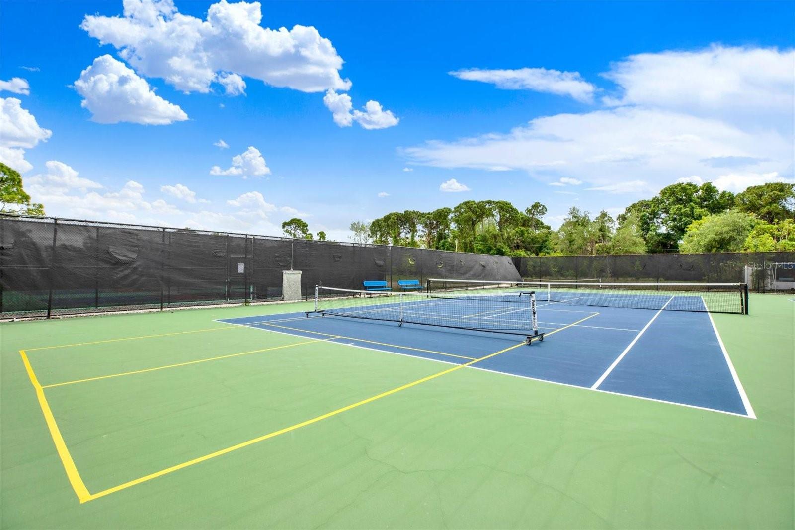 Image 27 of 33 For 5980 Terrace Park Drive N 309