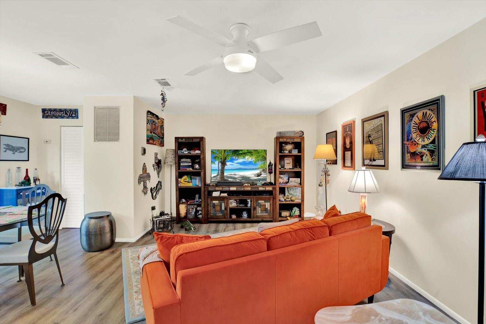 Image 5 of 33 For 5980 Terrace Park Drive N 309