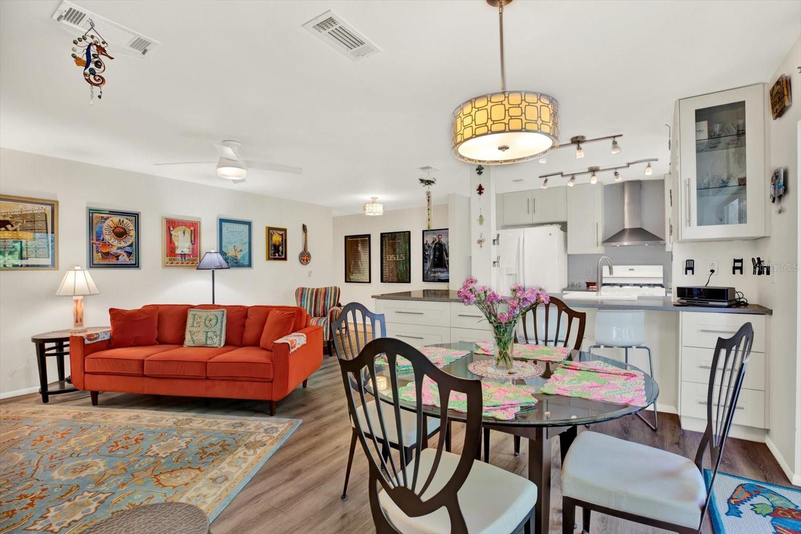 Image 7 of 33 For 5980 Terrace Park Drive N 309