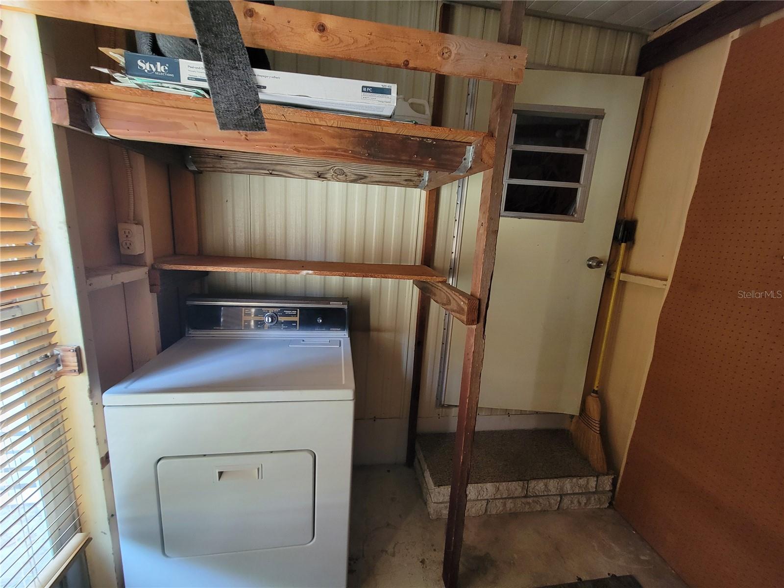 Image 15 of 18 For 7513 Highpoint Boulevard