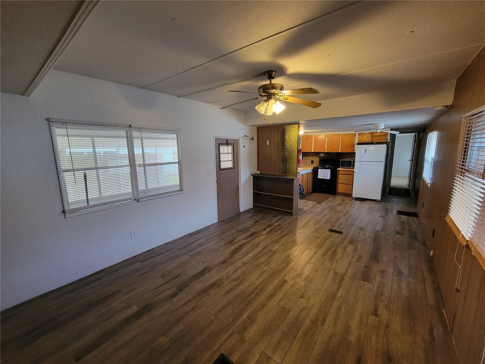 Image 7 of 18 For 7513 Highpoint Boulevard