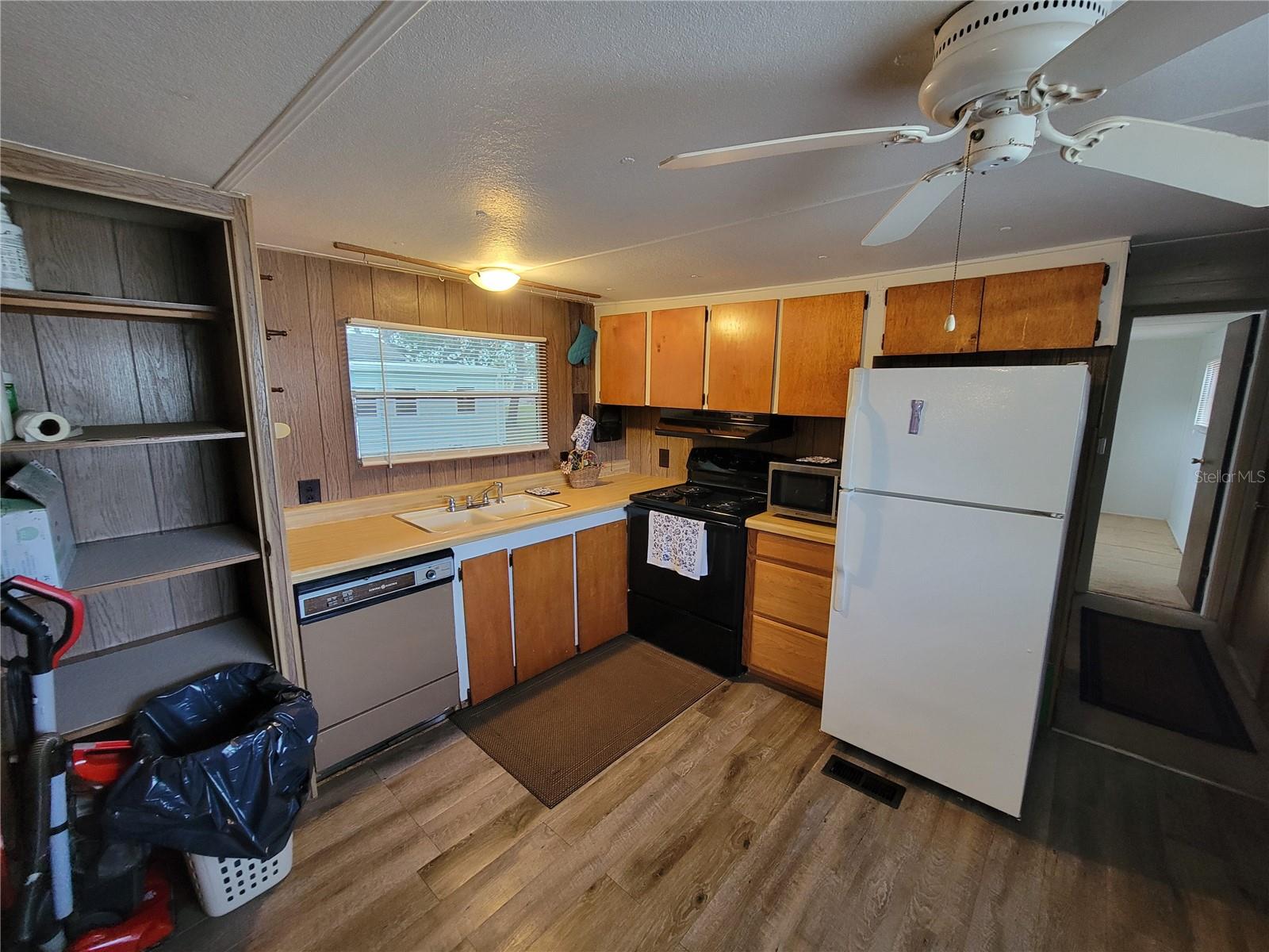 Image 8 of 18 For 7513 Highpoint Boulevard