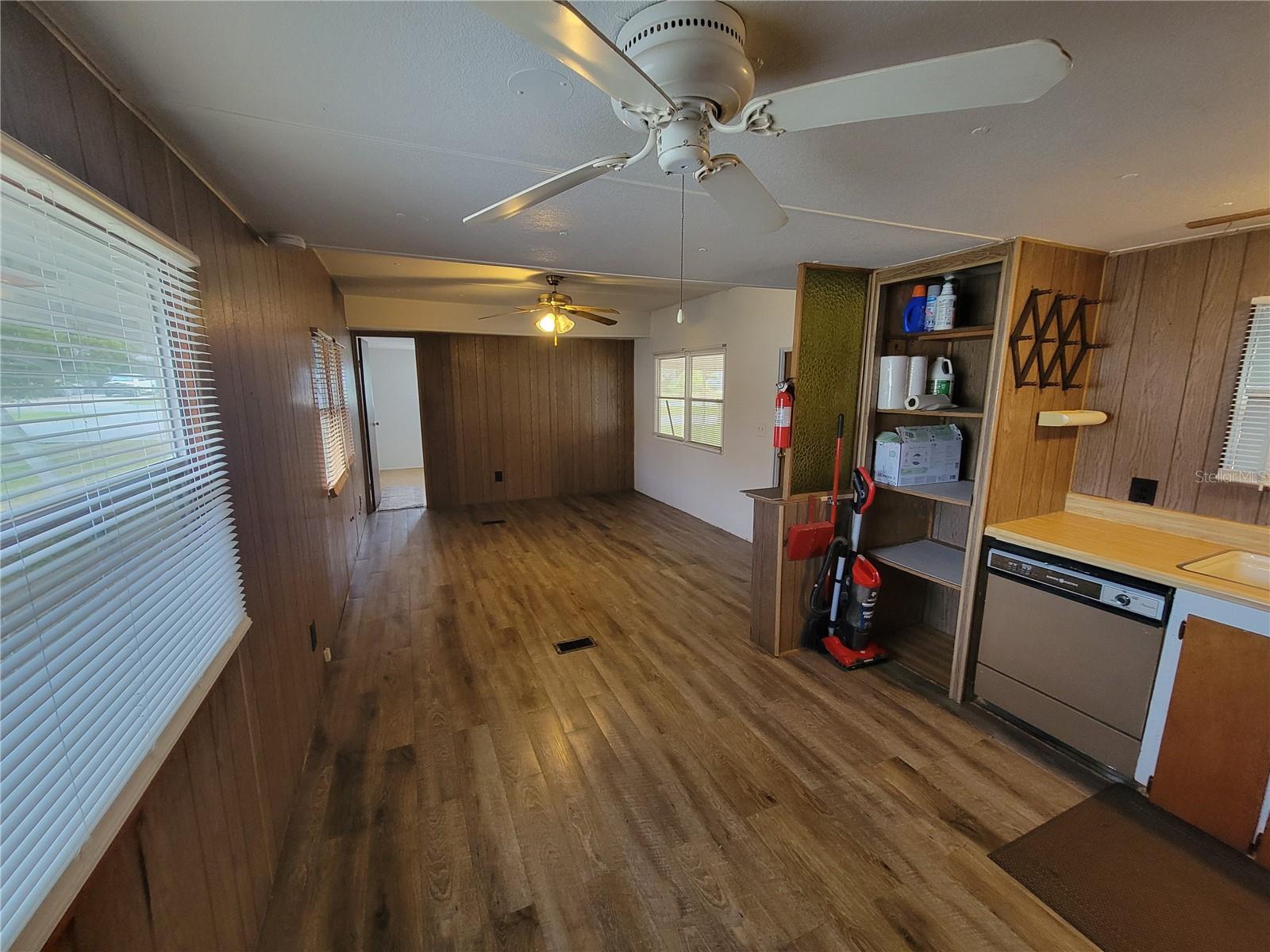 Image 9 of 18 For 7513 Highpoint Boulevard