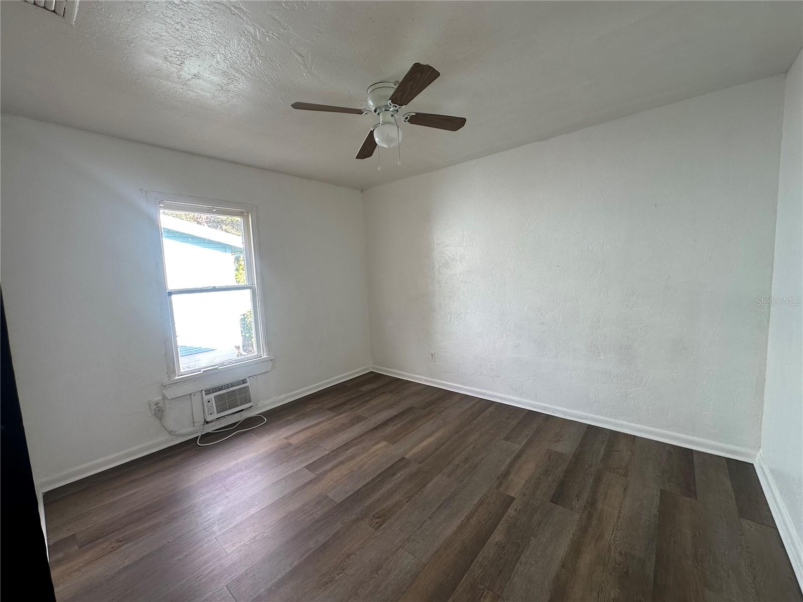 Image 10 of 10 For 4941 Newton Avenue S