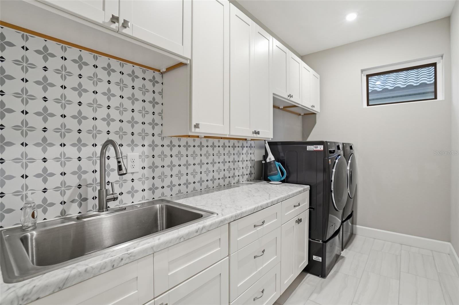 Image 14 of 72 For 5441 Morey Farms Loop