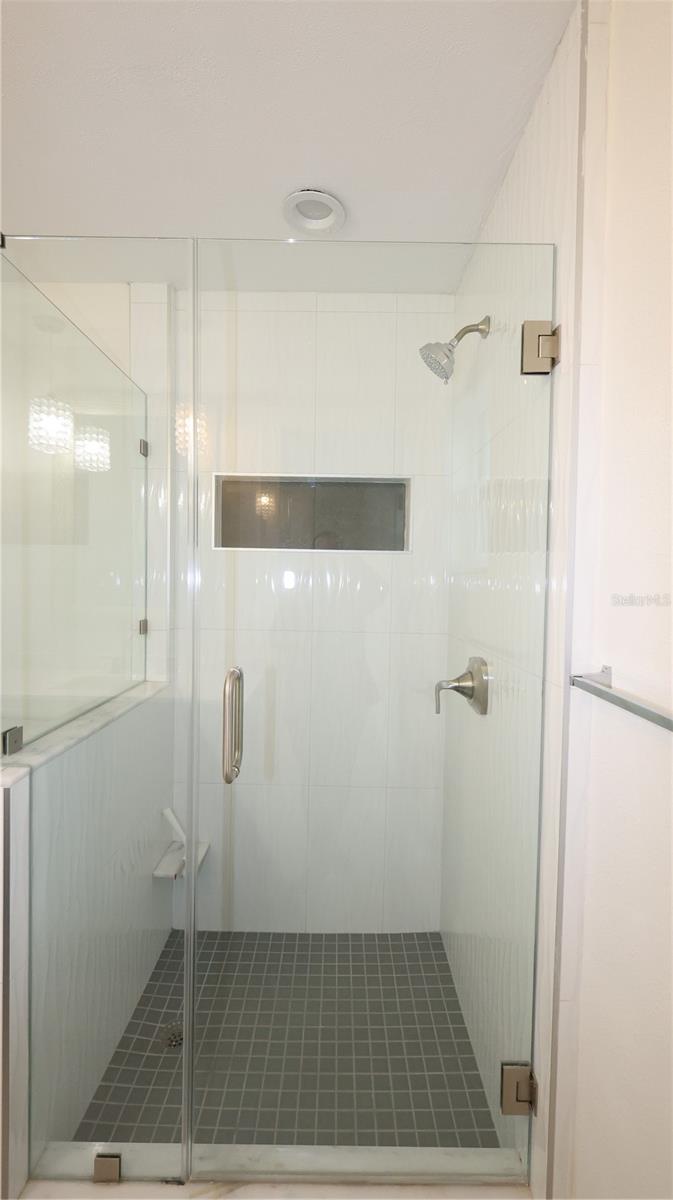 Image 19 of 24 For 9737 San Vincente Way