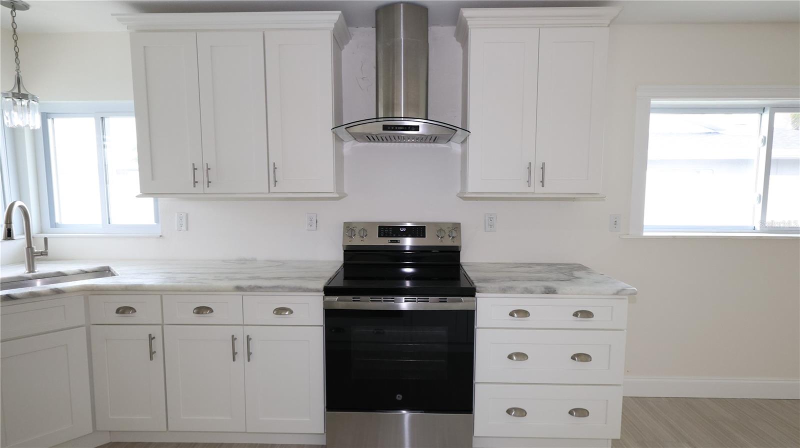 Image 9 of 24 For 9737 San Vincente Way