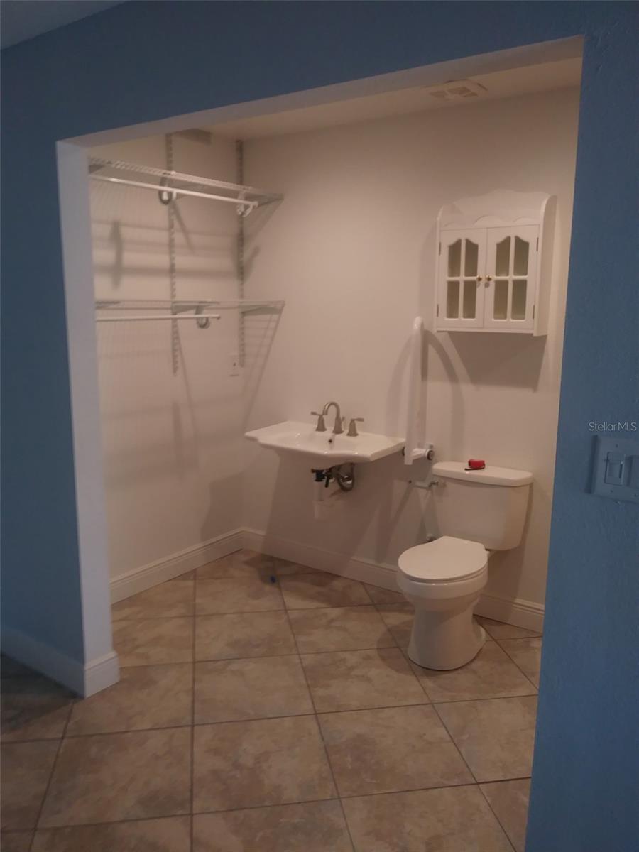 Listing photo id 21 for 11738 96th Place