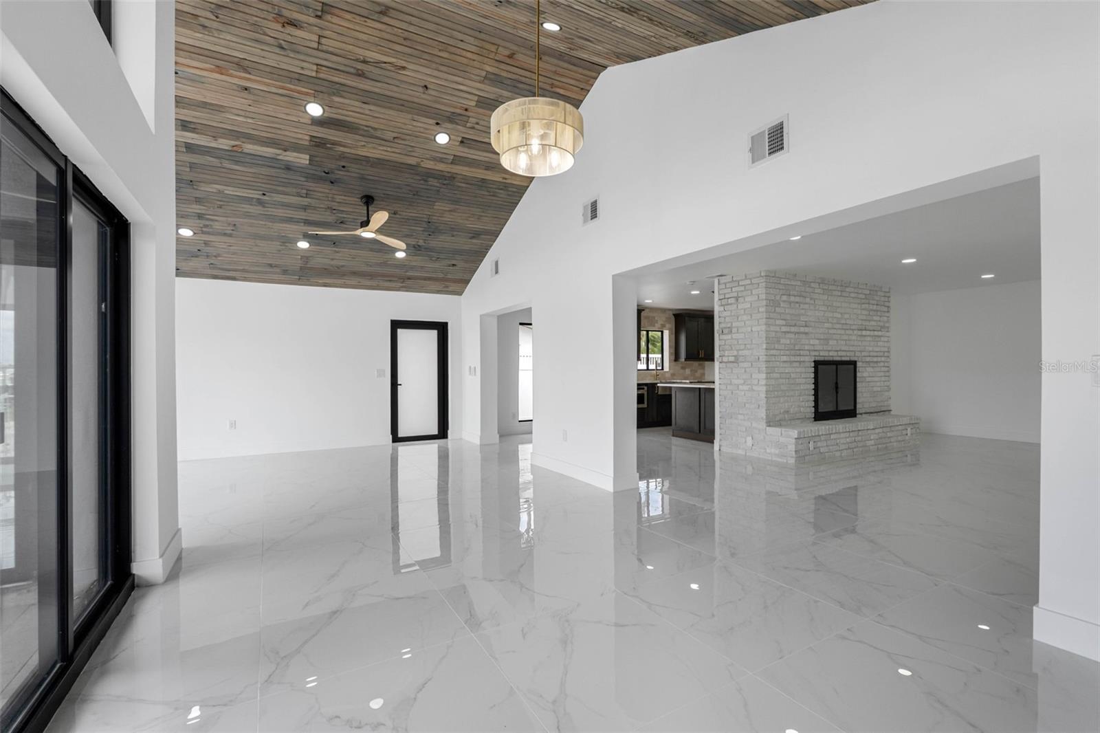 Image 16 of 63 For 520 115th Avenue