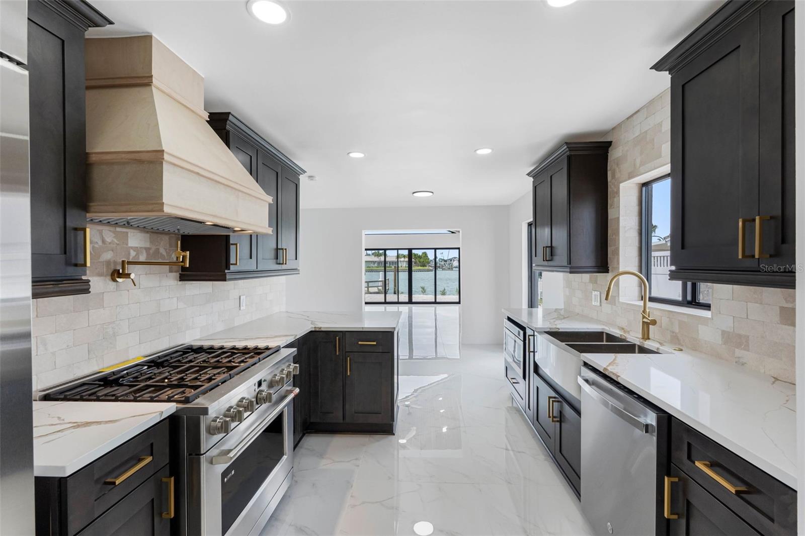 Image 23 of 63 For 520 115th Avenue