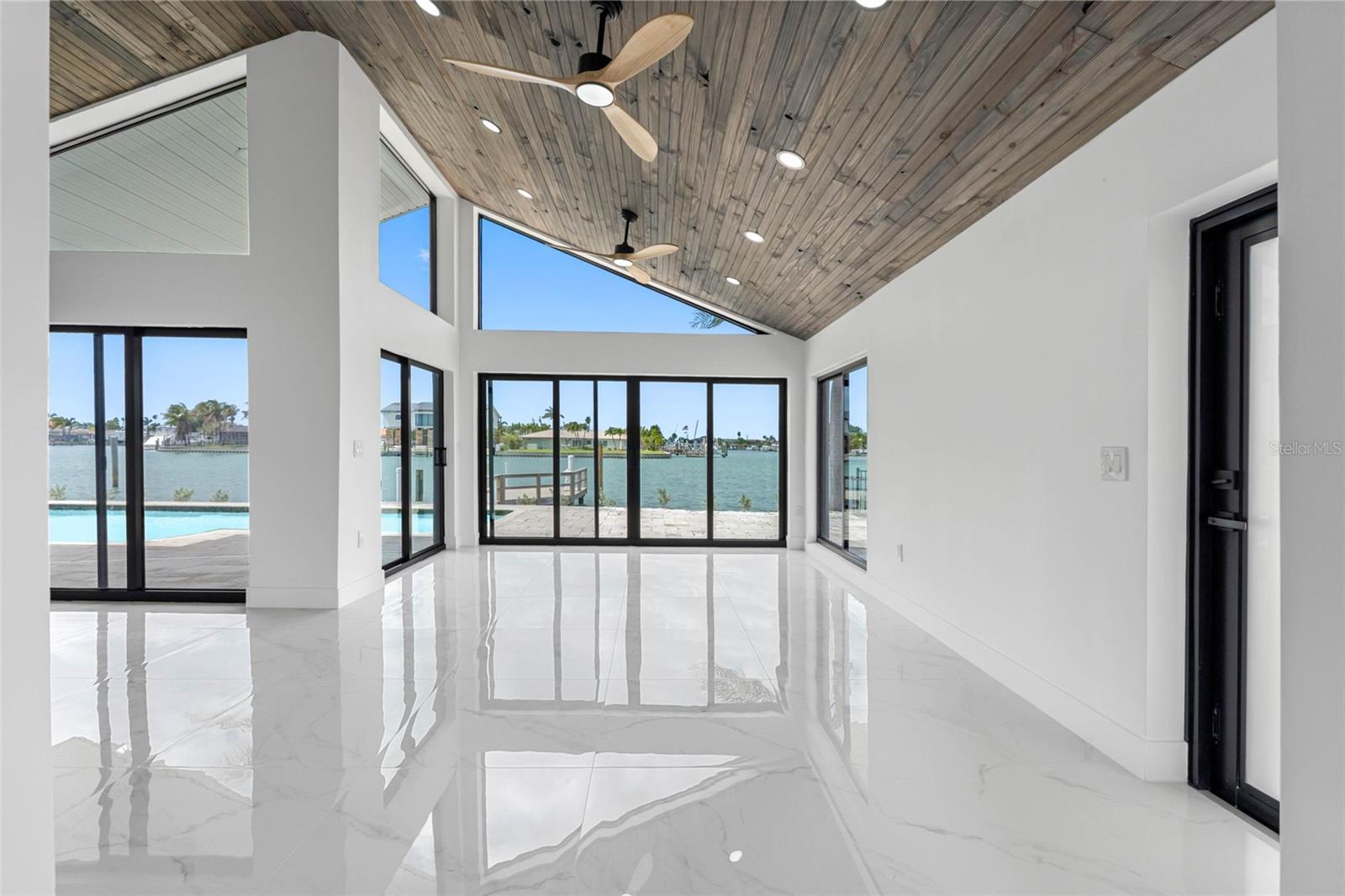 Image 25 of 63 For 520 115th Avenue