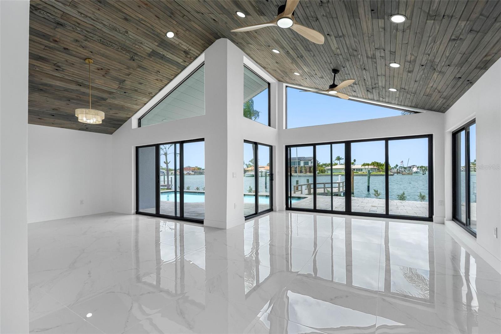 Image 27 of 63 For 520 115th Avenue