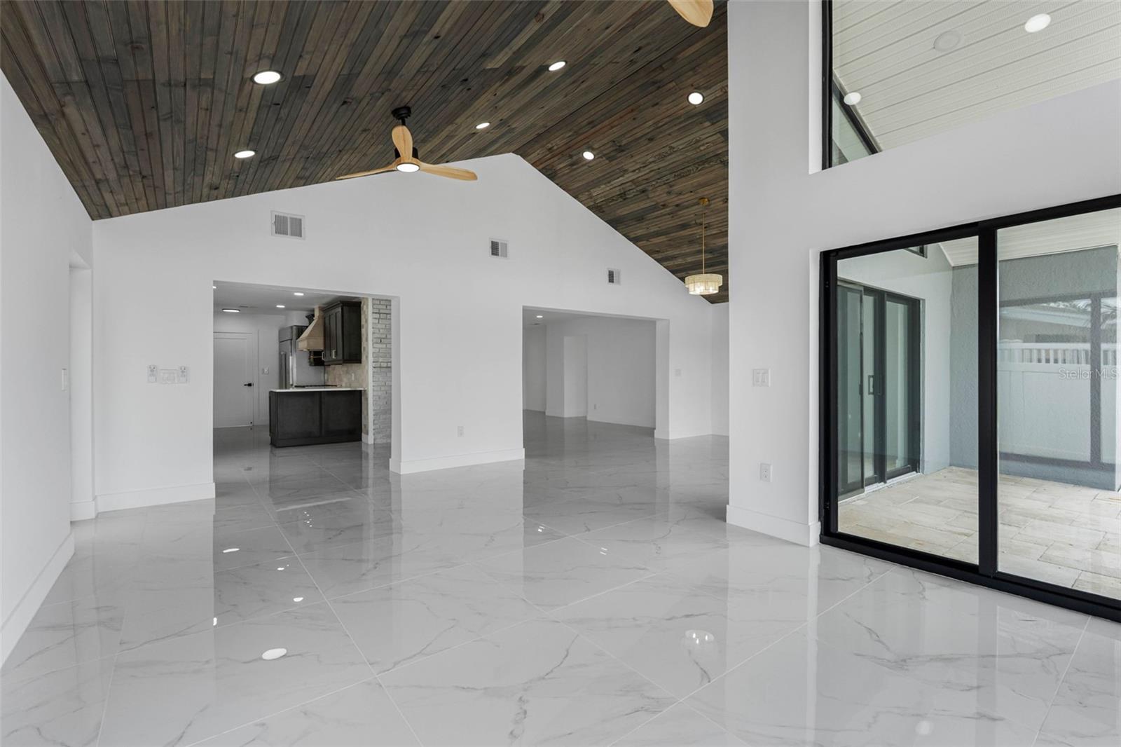 Image 31 of 63 For 520 115th Avenue