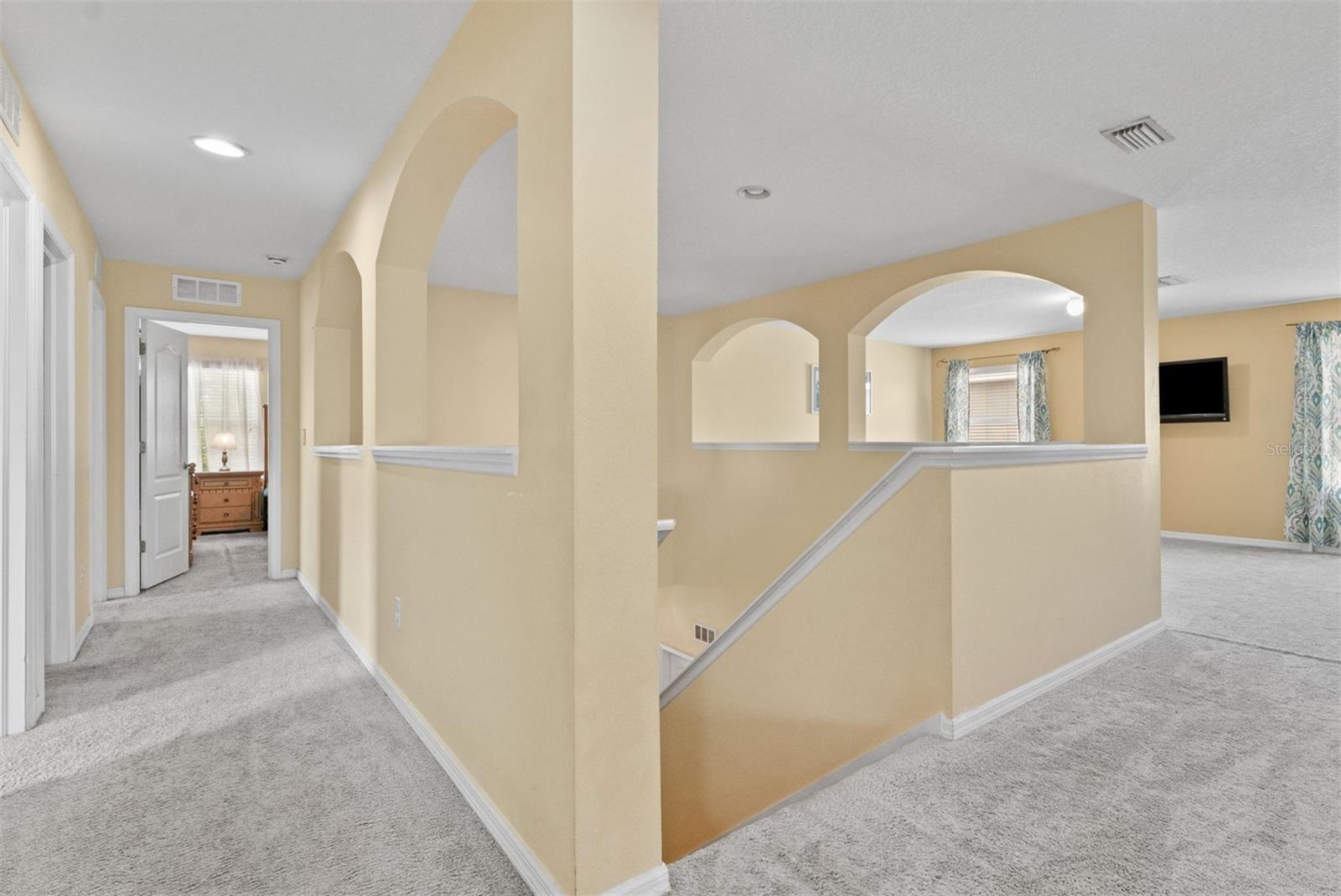 Image 17 of 47 For 11620 Warren Oaks Pl