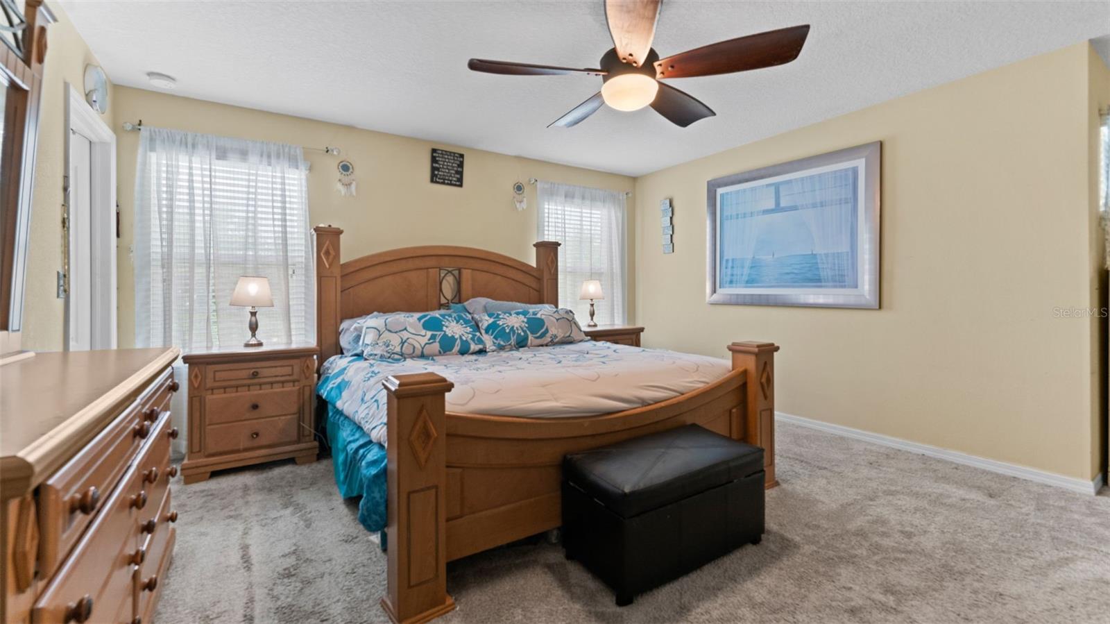 Image 27 of 47 For 11620 Warren Oaks Pl