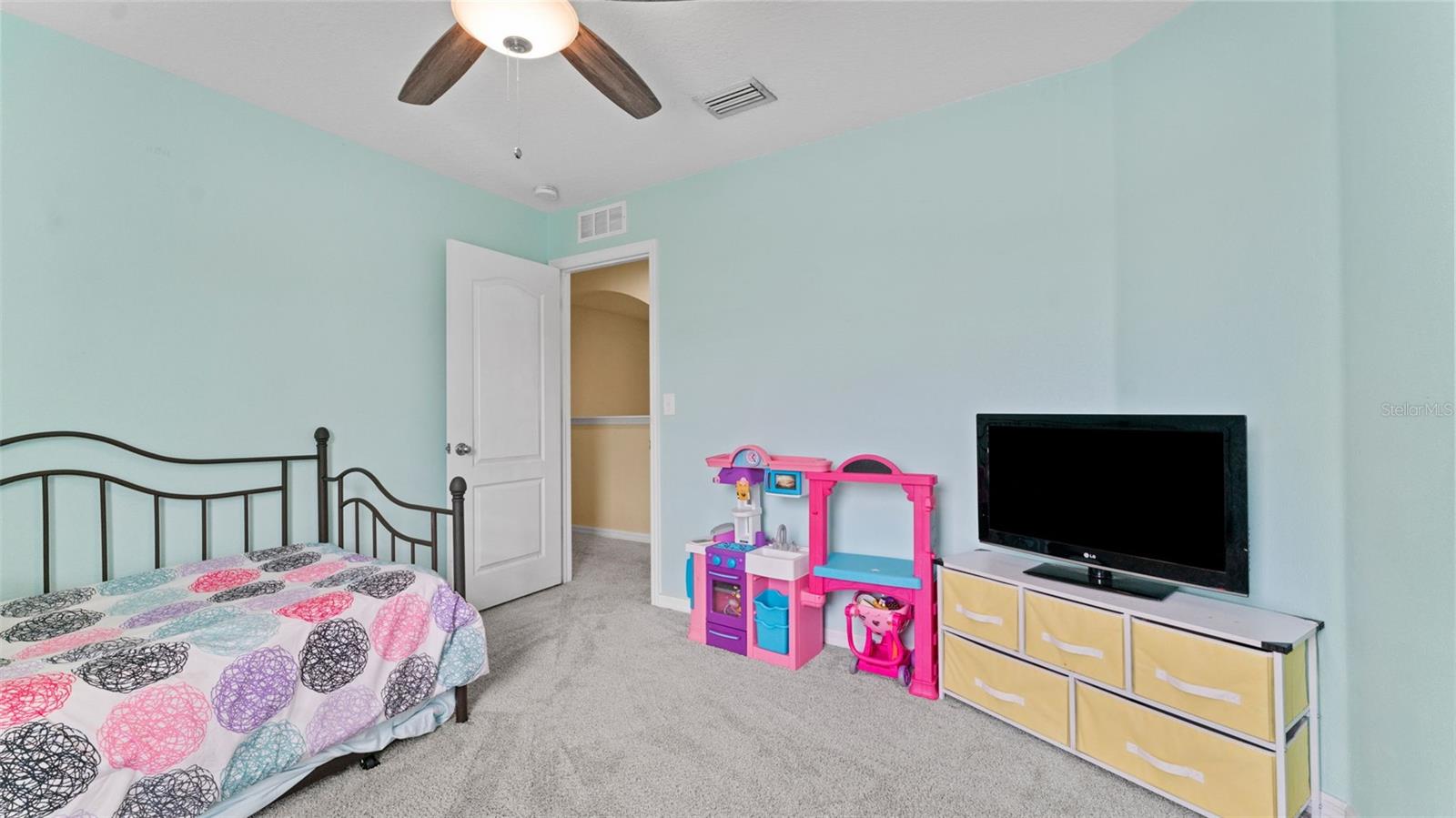 Image 31 of 47 For 11620 Warren Oaks Pl