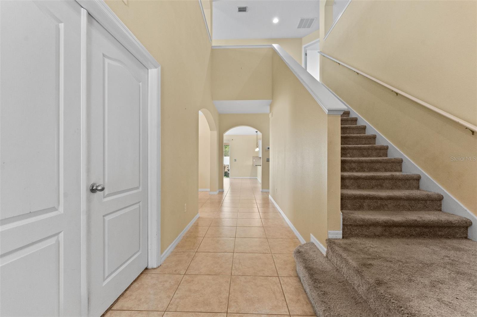 Image 7 of 47 For 11620 Warren Oaks Pl