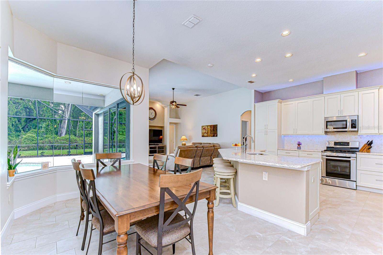 Image 12 of 42 For 5612 Eagleglen Place