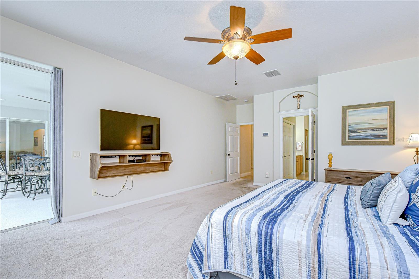 Image 22 of 42 For 5612 Eagleglen Place