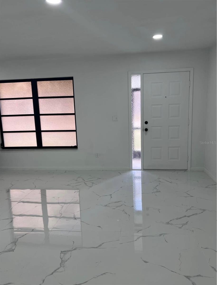 Image 2 of 10 For 2101 Hibiscus Road