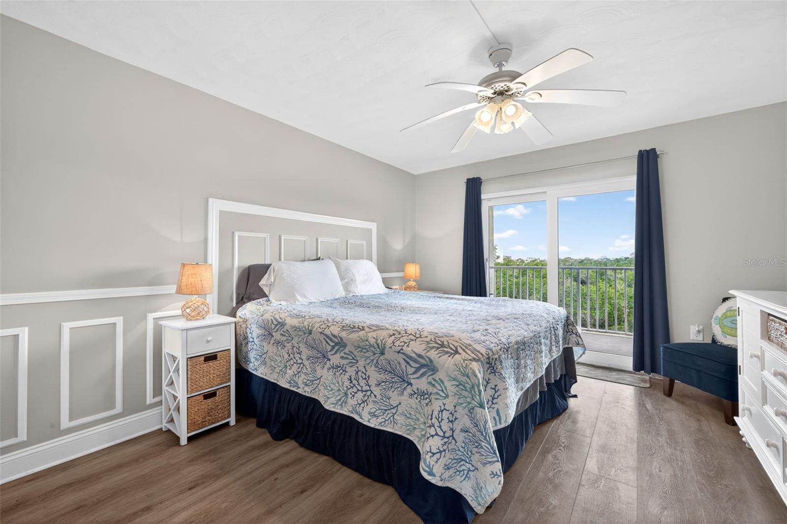 Image 18 of 28 For 19451 Gulf Boulevard 204