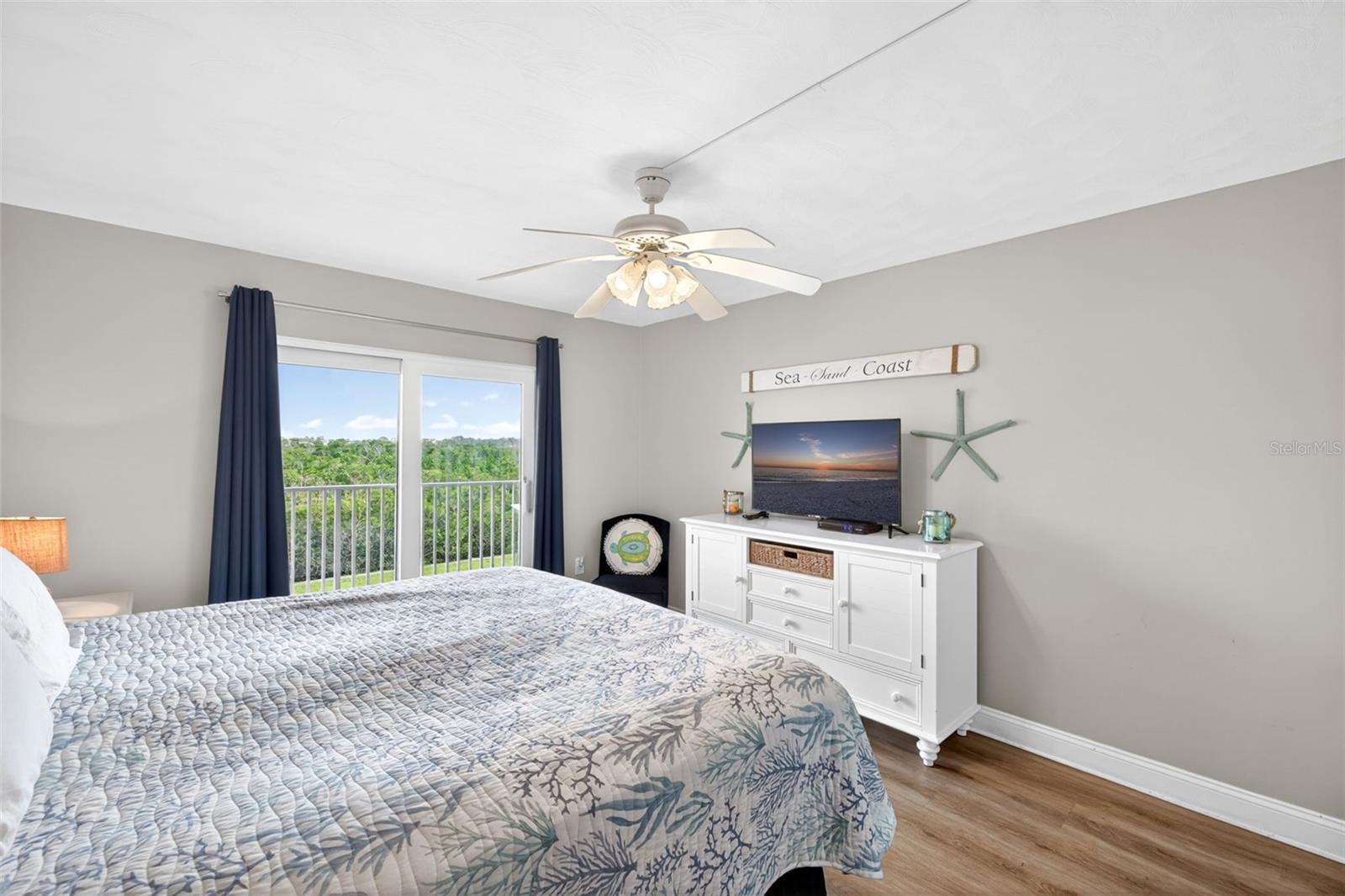 Image 19 of 28 For 19451 Gulf Boulevard 204