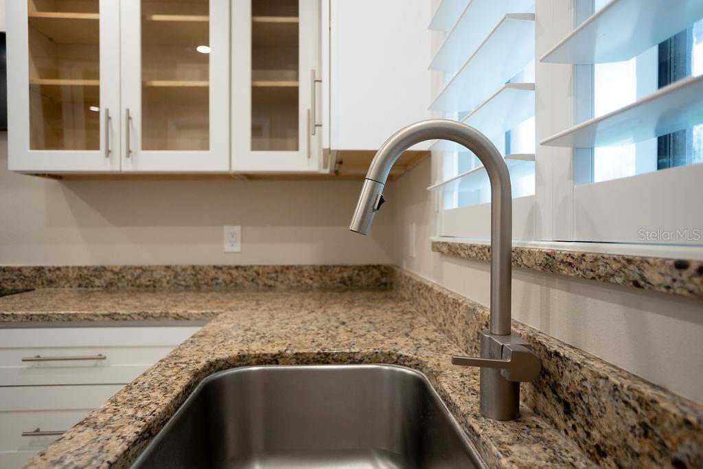 Image 12 of 27 For 308 Palmetto Lane