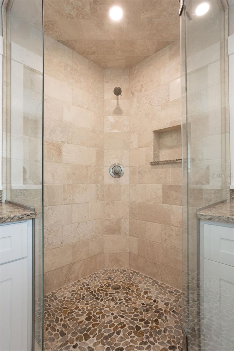 Image 16 of 27 For 308 Palmetto Lane