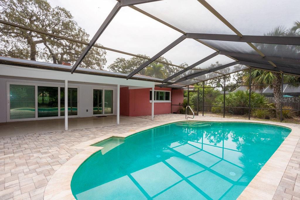 Image 23 of 27 For 308 Palmetto Lane