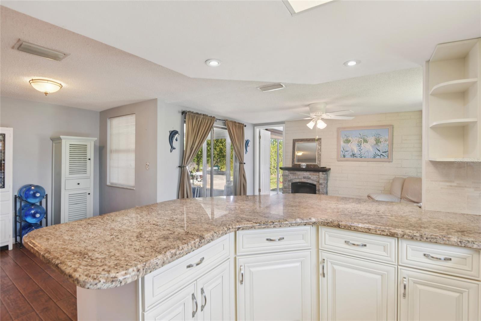 Image 14 of 50 For 1714 Springdale Drive