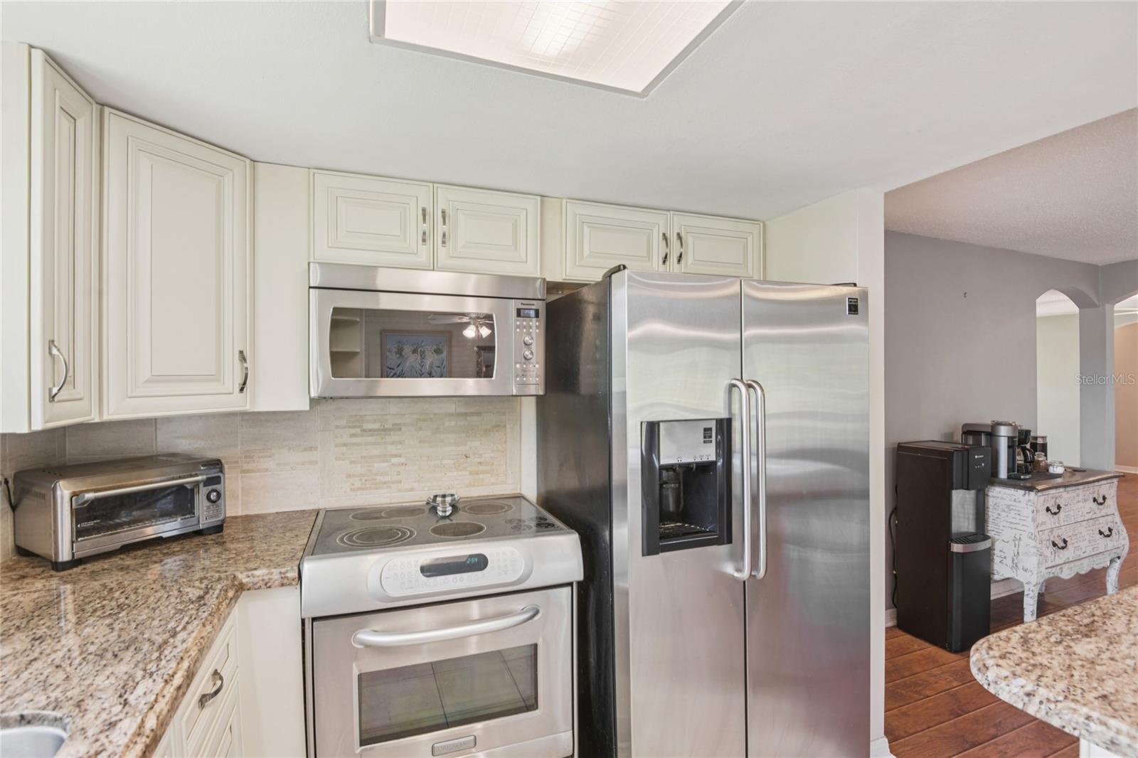 Image 16 of 50 For 1714 Springdale Drive